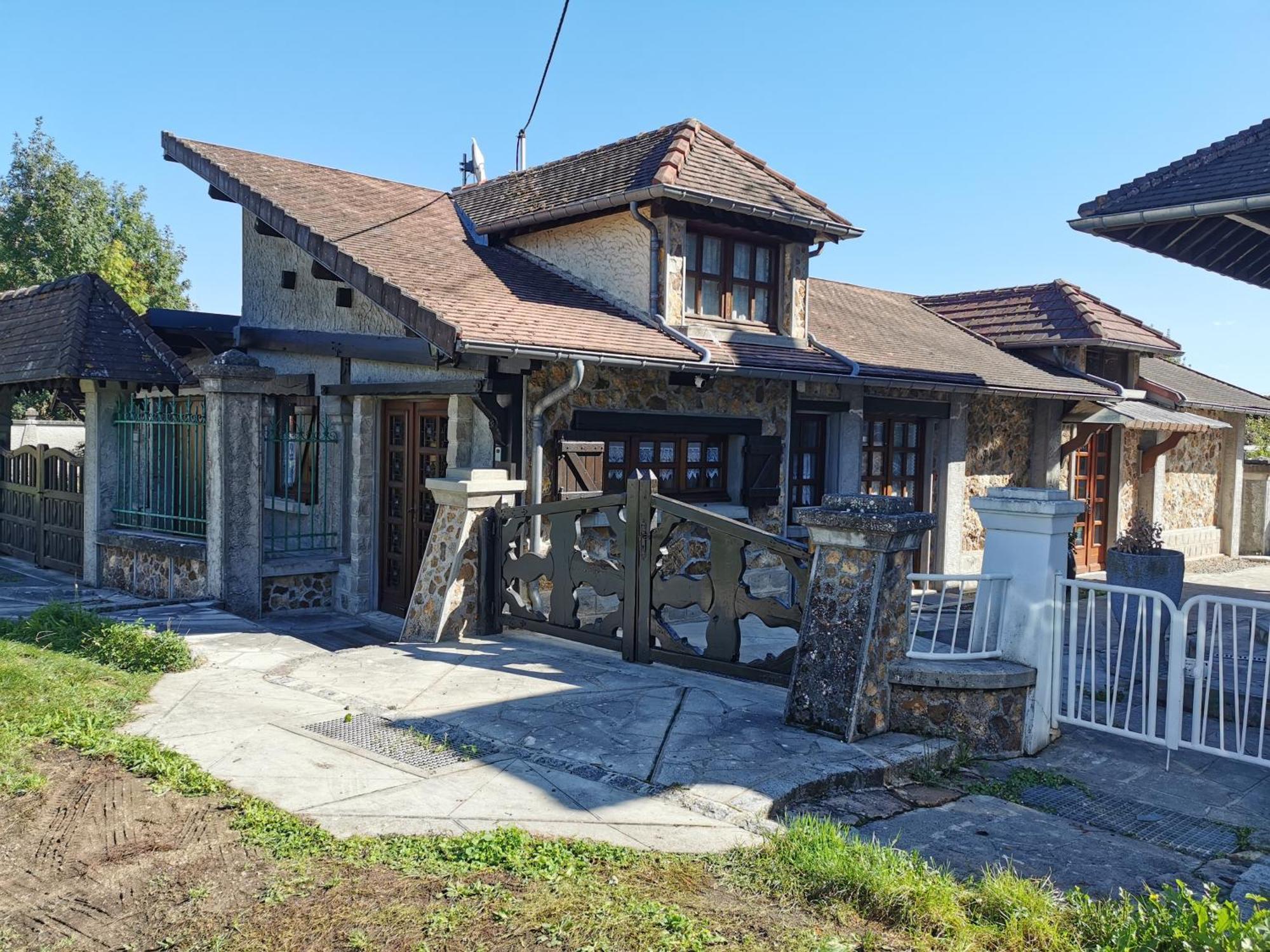Le Gite Du Brouage Chauny Bagian luar foto